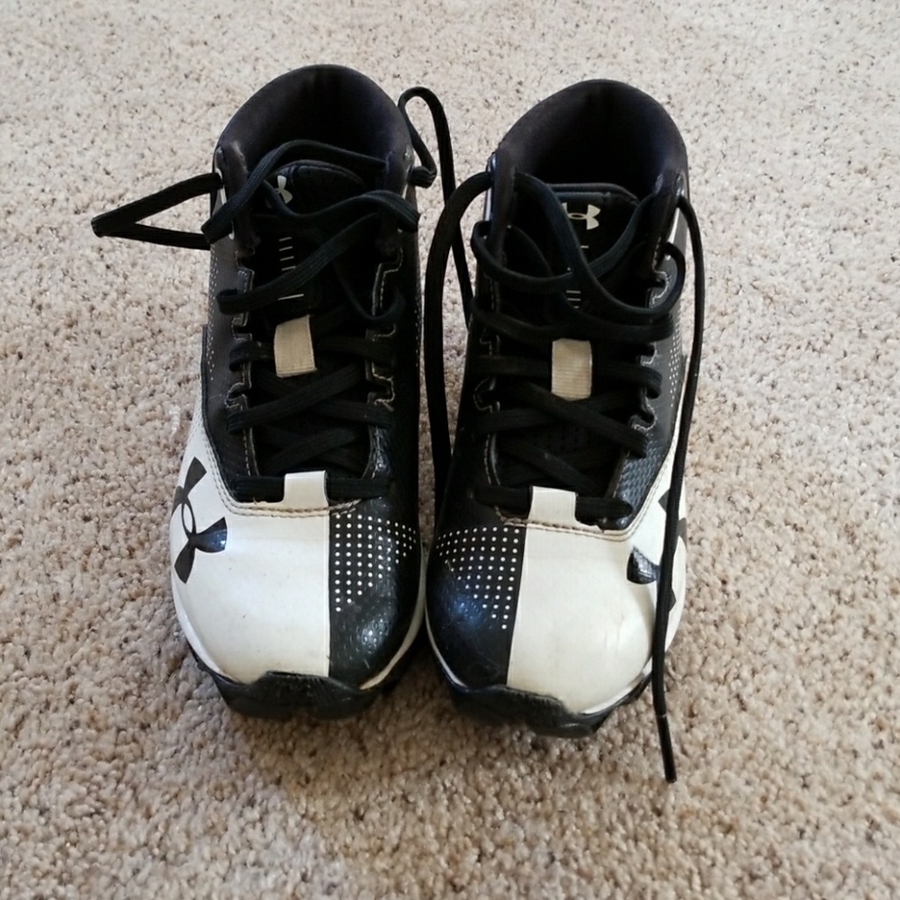 Football cleats